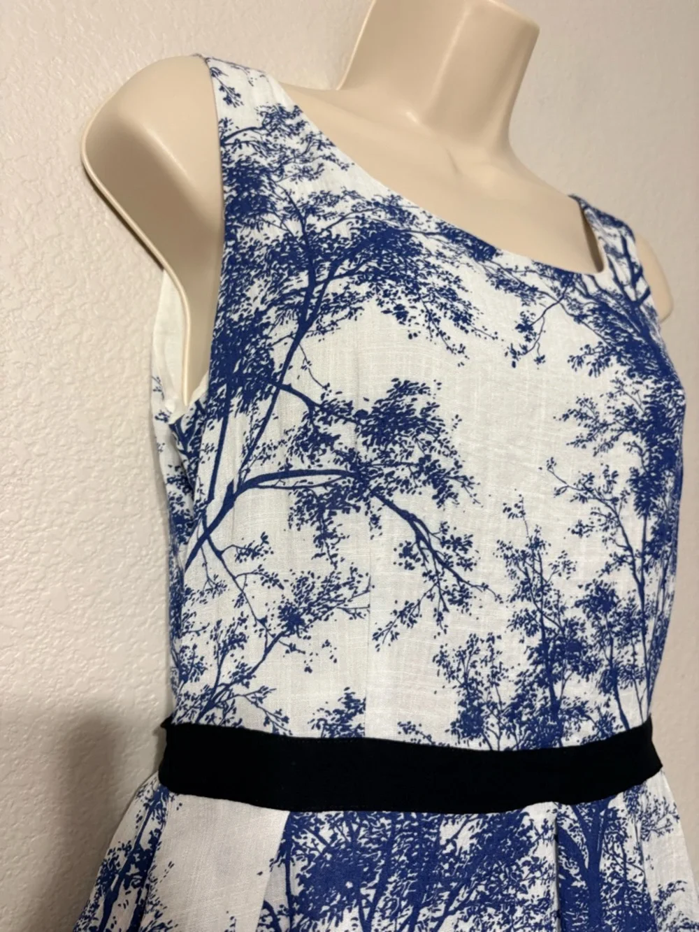 Frock Shop Blue White Toile Tree Print Sleeveless A-line Dress w Black Waist Tie - Picture 3 of 16